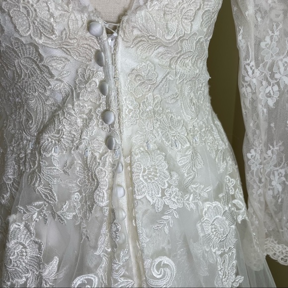 Allure Romance 3057 wedding dress with sleeves and veil size 12 ivory - Picture 9 of 17